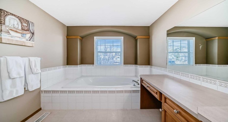 3767 Springbank Drive, Calgary, Alberta T3H 4J5, 4 Bedroom Bedrooms, 0 ,4 BathroomBathrooms,Residential,For Sale,Springbank,0,A2328370