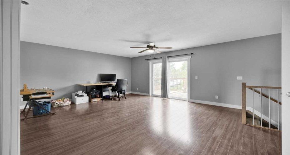 125 13 Avenue, Carstairs, Alberta T0M0N0, 6 Bedroom Bedrooms, 0 ,3 BathroomBathrooms,Residential,For Sale,13,0,A2326151