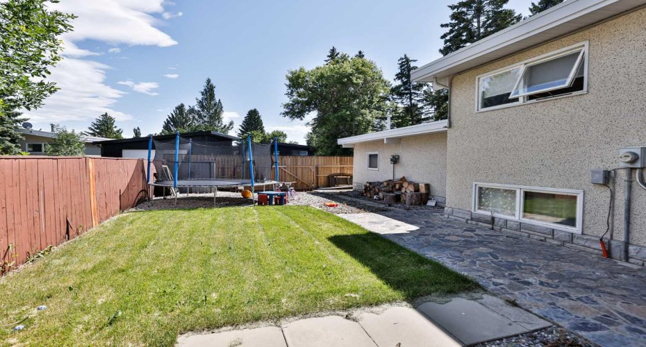 1019 Glacier Drive, Lethbridge, Alberta T1K 3N3, 4 Bedroom Bedrooms, 0 ,3 BathroomBathrooms,Residential,For Sale,Glacier,0,A2328372