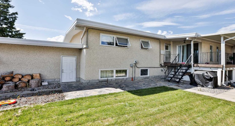 1019 Glacier Drive, Lethbridge, Alberta T1K 3N3, 4 Bedroom Bedrooms, 0 ,3 BathroomBathrooms,Residential,For Sale,Glacier,0,A2328372
