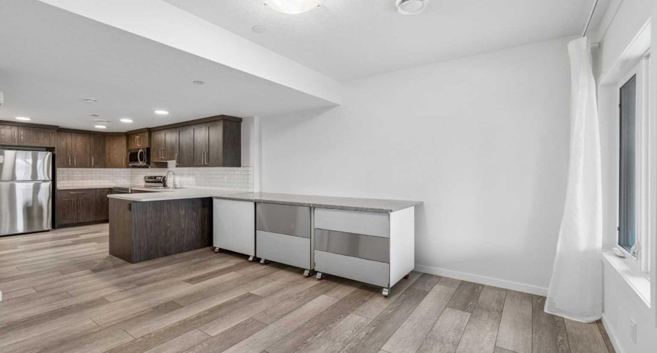 215 Lucas Terrace, Calgary, Alberta T3P1X3, 5 Bedroom Bedrooms, 0 ,4 BathroomBathrooms,Residential,For Sale,Lucas,0,A2326202