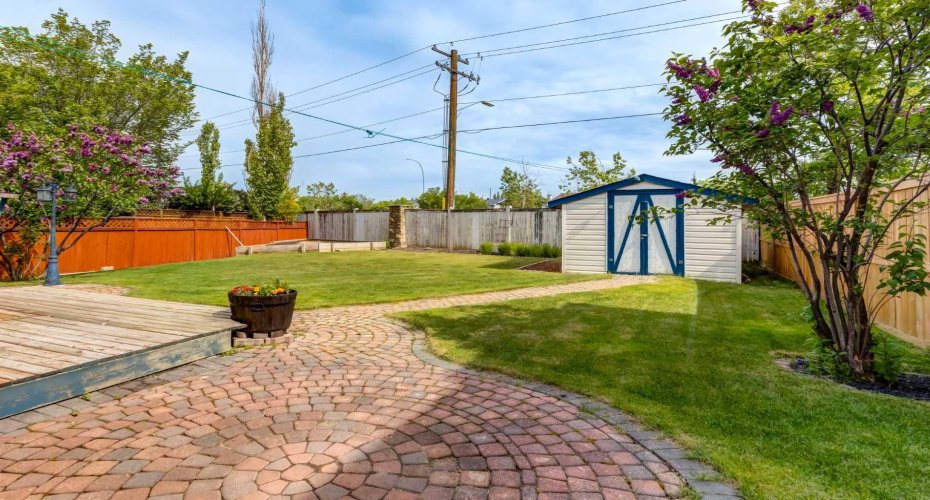 191 Bridlewood Circle, Calgary, Alberta T2Y 3L2, 3 Bedroom Bedrooms, 0 ,3 BathroomBathrooms,Residential,For Sale,Bridlewood,0,A2326400