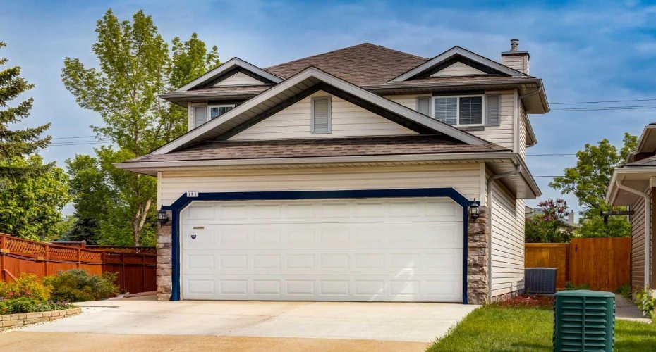 191 Bridlewood Circle, Calgary, Alberta T2Y 3L2, 3 Bedroom Bedrooms, 0 ,3 BathroomBathrooms,Residential,For Sale,Bridlewood,0,A2326400