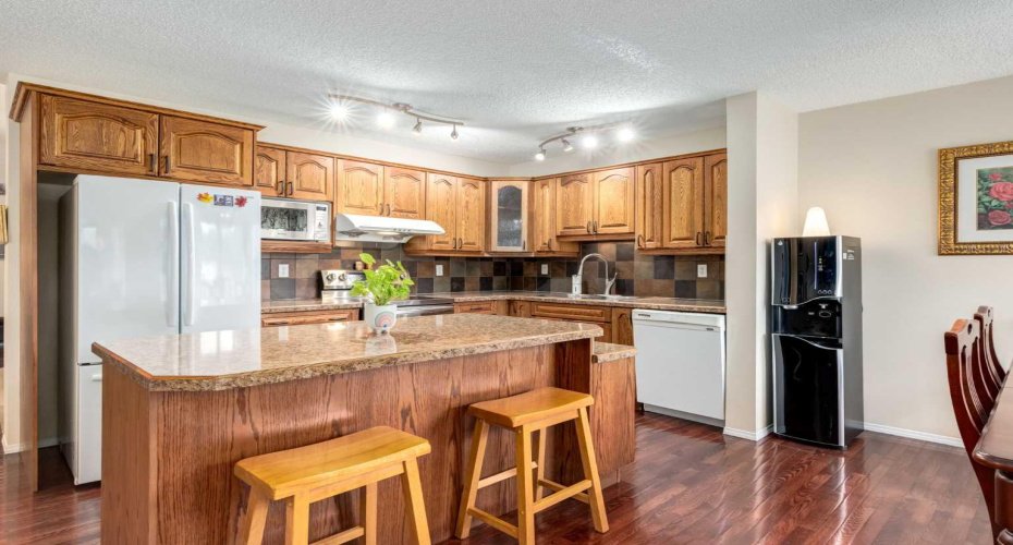 191 Bridlewood Circle, Calgary, Alberta T2Y 3L2, 3 Bedroom Bedrooms, 0 ,3 BathroomBathrooms,Residential,For Sale,Bridlewood,0,A2326400
