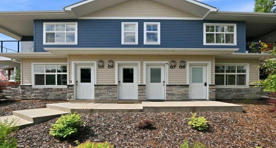 G6 - Upper left is balcony of this unit