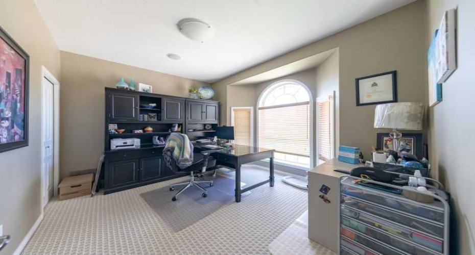 63A ave Close, Lloydminster, Alberta T9V3G5, 4 Bedroom Bedrooms, 0 ,3 BathroomBathrooms,Residential,For Sale,ave Close,0,A2328386
