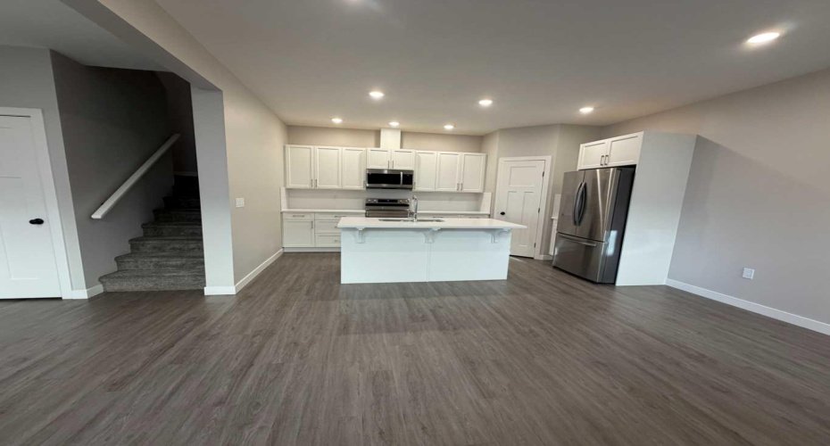 Living/Kitchen
