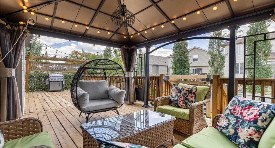 35 Copperleaf Crescent, Calgary, Alberta T2Z0B9, 3 Bedroom Bedrooms, 0 ,4 BathroomBathrooms,Residential,For Sale,Copperleaf,0,A2326606