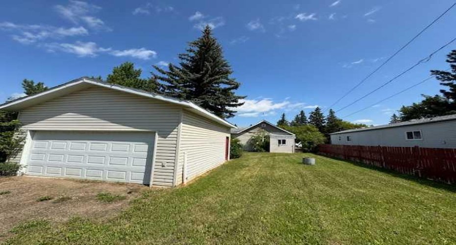 208 1 Street, Lashburn, Saskatchewan S0M 1M0, 2 Bedroom Bedrooms, 0 ,1 BathroomBathrooms,Residential,For Sale,1,0,A2328406