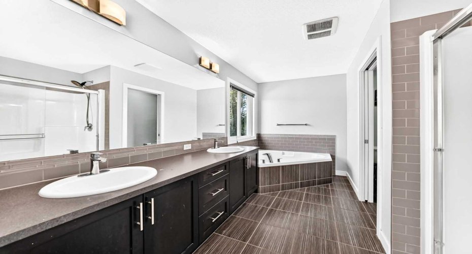 325 Evanspark Gardens, Calgary, Alberta T3P 0G6, 4 Bedroom Bedrooms, 0 ,4 BathroomBathrooms,Residential,For Sale,Evanspark,0,A2326636