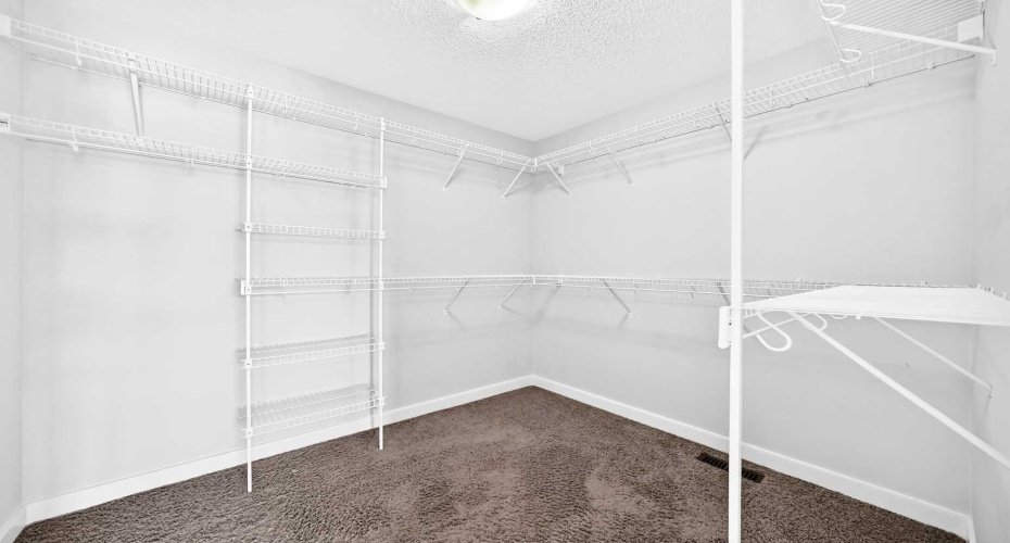 325 Evanspark Gardens, Calgary, Alberta T3P 0G6, 4 Bedroom Bedrooms, 0 ,4 BathroomBathrooms,Residential,For Sale,Evanspark,0,A2326636