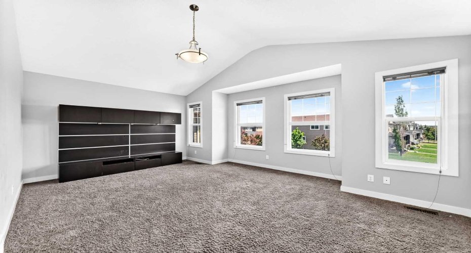 325 Evanspark Gardens, Calgary, Alberta T3P 0G6, 4 Bedroom Bedrooms, 0 ,4 BathroomBathrooms,Residential,For Sale,Evanspark,0,A2326636