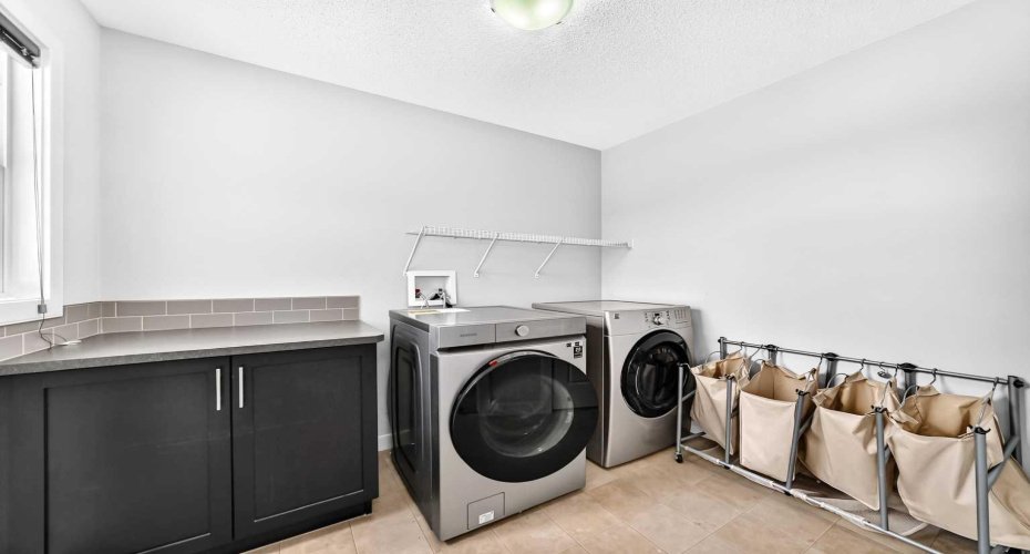 325 Evanspark Gardens, Calgary, Alberta T3P 0G6, 4 Bedroom Bedrooms, 0 ,4 BathroomBathrooms,Residential,For Sale,Evanspark,0,A2326636