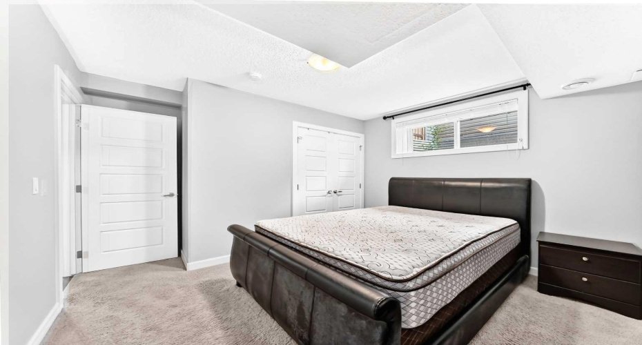 325 Evanspark Gardens, Calgary, Alberta T3P 0G6, 4 Bedroom Bedrooms, 0 ,4 BathroomBathrooms,Residential,For Sale,Evanspark,0,A2326636