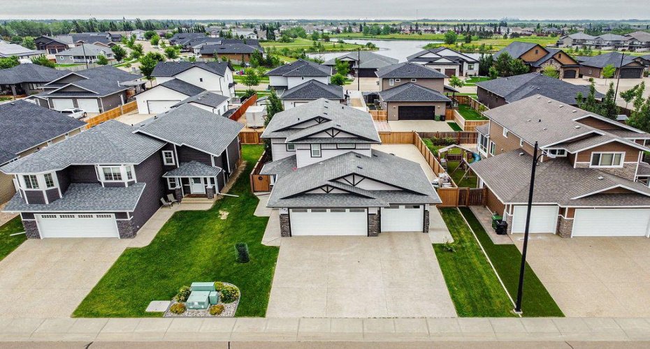 2607 63 Street, Camrose, Alberta T4V 5J6, 4 Bedroom Bedrooms, 0 ,4 BathroomBathrooms,Residential,For Sale,63,0,A2328412