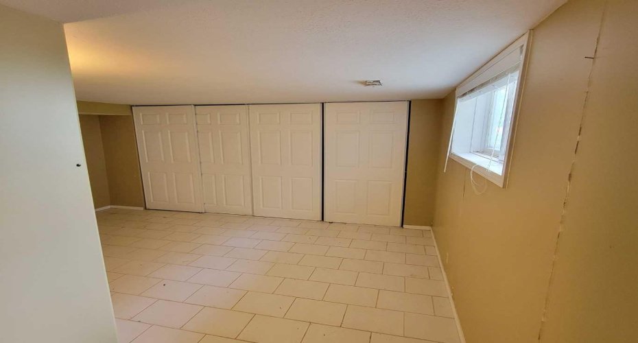 Basement Bedroom 2