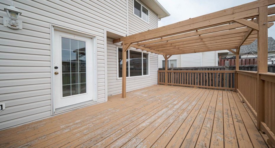 269 Smallwood Street, Fort McMurray, Alberta T9K 2L4, 3 Bedroom Bedrooms, 0 ,3 BathroomBathrooms,Residential,For Sale,Smallwood,0,A2328430