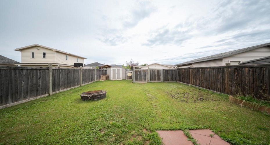 269 Smallwood Street, Fort McMurray, Alberta T9K 2L4, 3 Bedroom Bedrooms, 0 ,3 BathroomBathrooms,Residential,For Sale,Smallwood,0,A2328430
