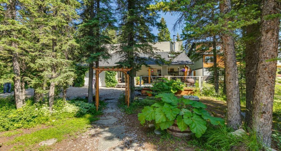 43 Bracken Road, Bragg Creek, Alberta T0L0K0, 3 Bedroom Bedrooms, 0 ,2 BathroomBathrooms,Residential,For Sale,Bracken,0,A2326840