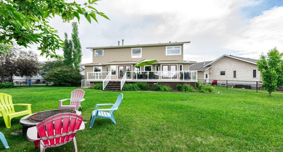 44 Lakes Close, Lacombe, Alberta T4L 1S4, 4 Bedroom Bedrooms, 0 ,4 BathroomBathrooms,Residential,For Sale,Lakes,0,A2326908
