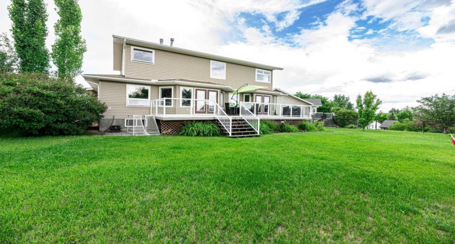 44 Lakes Close, Lacombe, Alberta T4L 1S4, 4 Bedroom Bedrooms, 0 ,4 BathroomBathrooms,Residential,For Sale,Lakes,0,A2326908