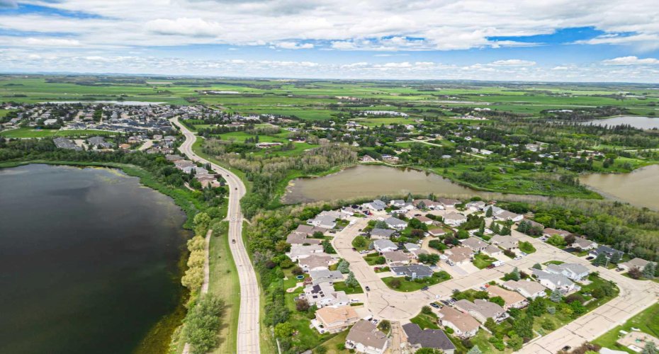 44 Lakes Close, Lacombe, Alberta T4L 1S4, 4 Bedroom Bedrooms, 0 ,4 BathroomBathrooms,Residential,For Sale,Lakes,0,A2326908