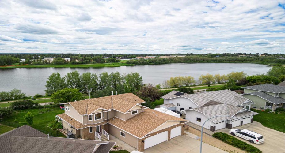 44 Lakes Close, Lacombe, Alberta T4L 1S4, 4 Bedroom Bedrooms, 0 ,4 BathroomBathrooms,Residential,For Sale,Lakes,0,A2326908