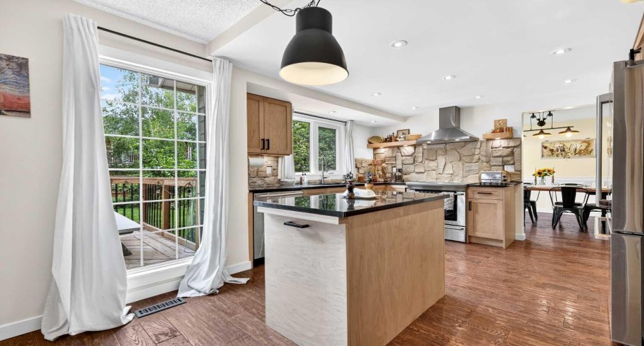 Fully Renovated Kitchen