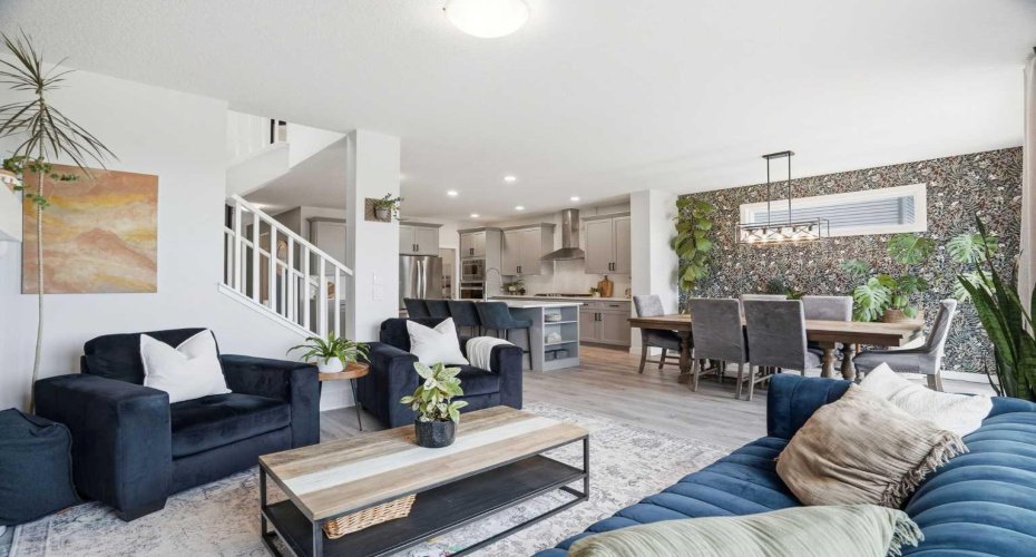 110 Drake Landing Gardens, Okotoks, Alberta T1S 0P9, 5 Bedrooms Bedrooms, ,3 BathroomsBathrooms,Residential,For Sale,Drake Landing,A2326941
