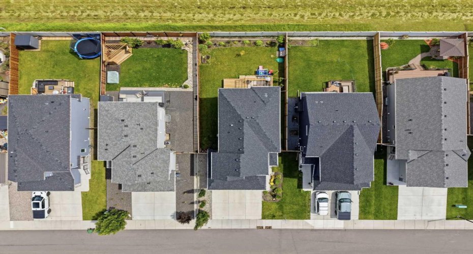110 Drake Landing Gardens, Okotoks, Alberta T1S 0P9, 5 Bedrooms Bedrooms, ,3 BathroomsBathrooms,Residential,For Sale,Drake Landing,A2326941