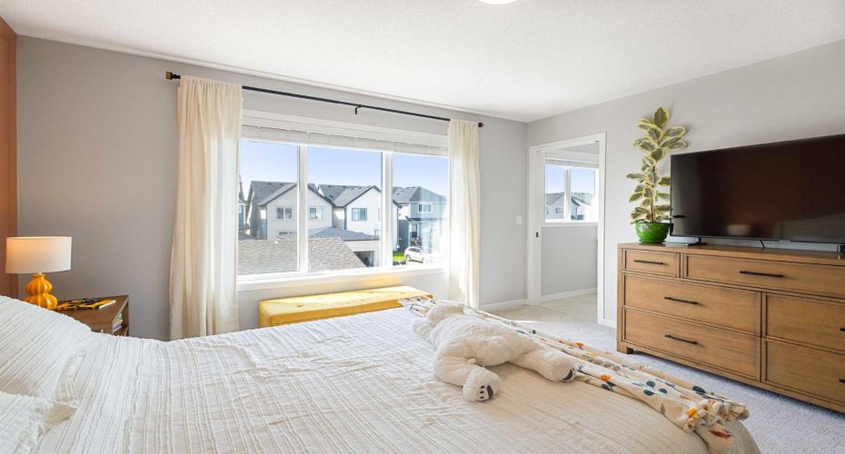 327 Masters Row, Calgary, Alberta T3M 2T7, 4 Bedroom Bedrooms, 0 ,4 BathroomBathrooms,Residential,For Sale,Masters,0,A2326947