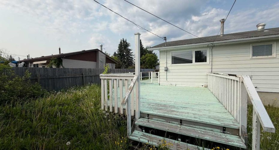 22 Athabasca Drive, Whitecourt, Alberta T7S 1H2, 4 Bedroom Bedrooms, 0 ,2 BathroomBathrooms,Residential,For Sale,Athabasca,0,A2326949