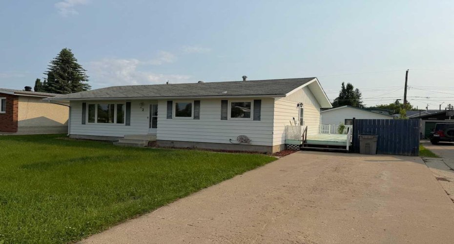 22 Athabasca Drive, Whitecourt, Alberta T7S 1H2, 4 Bedroom Bedrooms, 0 ,2 BathroomBathrooms,Residential,For Sale,Athabasca,0,A2326949
