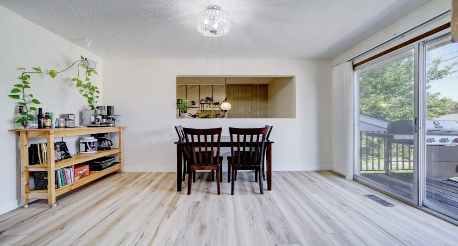 532 Indian Street, Pincher Creek, Alberta T0K 1W0, 2 Bedroom Bedrooms, 0 ,3 BathroomBathrooms,Residential,For Sale,Indian,0,A2326998