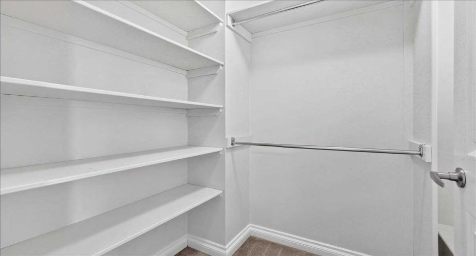 125 25 Avenue, Calgary, Alberta T2M 2A4, 4 Bedroom Bedrooms, 0 ,4 BathroomBathrooms,Residential,For Sale,25,0,A2327025