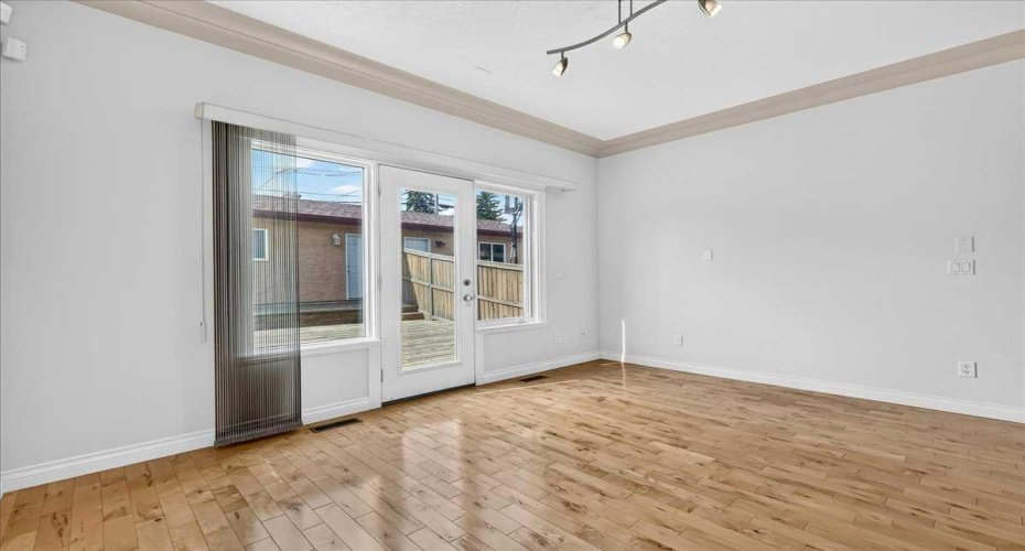 125 25 Avenue, Calgary, Alberta T2M 2A4, 4 Bedroom Bedrooms, 0 ,4 BathroomBathrooms,Residential,For Sale,25,0,A2327025