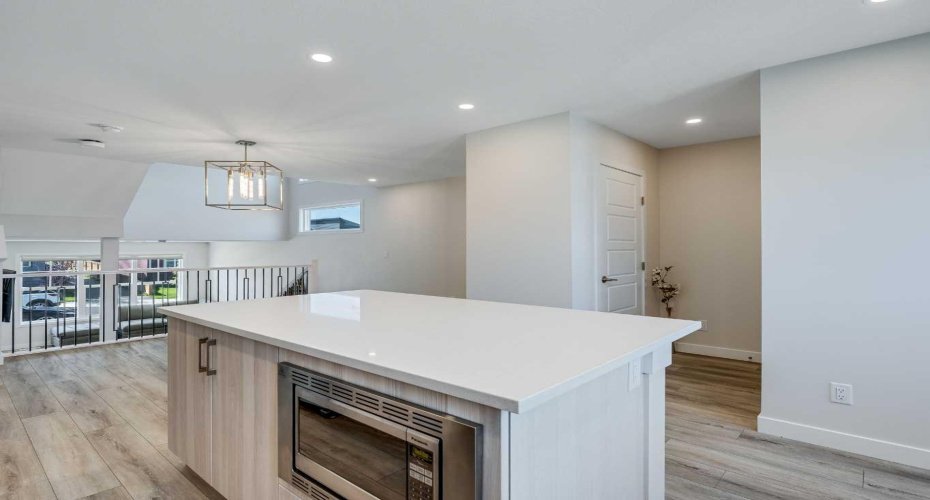 235 Aquila Way, Calgary, Alberta T3R 1Z9, 2 Bedroom Bedrooms, 0 ,3 BathroomBathrooms,Residential,For Sale,Aquila,0,A2327049