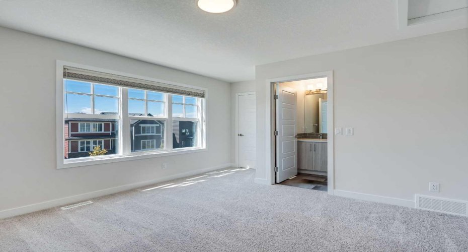 235 Aquila Way, Calgary, Alberta T3R 1Z9, 2 Bedroom Bedrooms, 0 ,3 BathroomBathrooms,Residential,For Sale,Aquila,0,A2327049