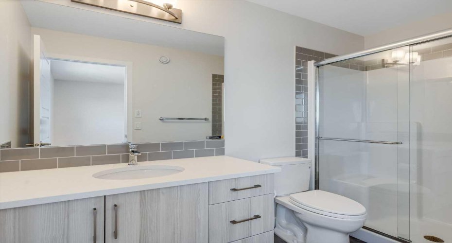 235 Aquila Way, Calgary, Alberta T3R 1Z9, 2 Bedroom Bedrooms, 0 ,3 BathroomBathrooms,Residential,For Sale,Aquila,0,A2327049