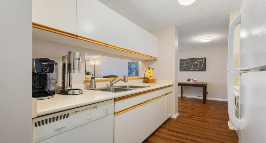 33 Arbour Grove Close, Calgary, Alberta T3G 4K2, 2 Bedroom Bedrooms, 0 ,1 BathroomBathrooms,Residential,For Sale,Arbour Grove,0,A2327073