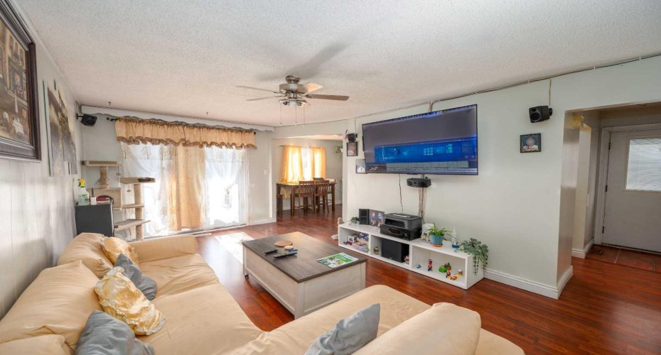 7627 24A Street, Calgary, Alberta T2C 0Z8, 3 Bedroom Bedrooms, 0 ,2 BathroomBathrooms,Residential,For Sale,24A,0,A2327127