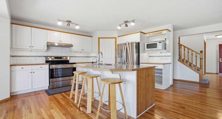 79 Citadel Crest Heath, Calgary, Alberta T3G 4W4, 3 Bedroom Bedrooms, 0 ,3 BathroomBathrooms,Residential,For Sale,Citadel Crest,0,A2327203
