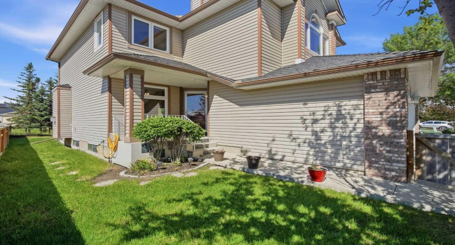 79 Citadel Crest Heath, Calgary, Alberta T3G 4W4, 3 Bedroom Bedrooms, 0 ,3 BathroomBathrooms,Residential,For Sale,Citadel Crest,0,A2327203