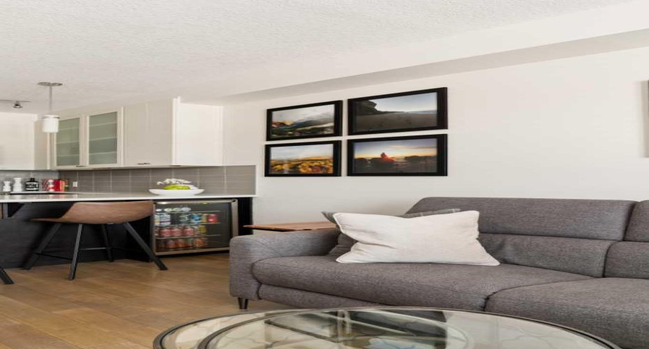 836 Royal Avenue, Calgary, Alberta T2T 0L3, 1 Bedroom Bedrooms, 0 ,1 BathroomBathrooms,Residential,For Sale,Royal,0,A2327214