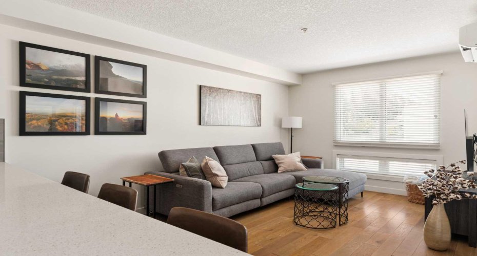 836 Royal Avenue, Calgary, Alberta T2T 0L3, 1 Bedroom Bedrooms, 0 ,1 BathroomBathrooms,Residential,For Sale,Royal,0,A2327214