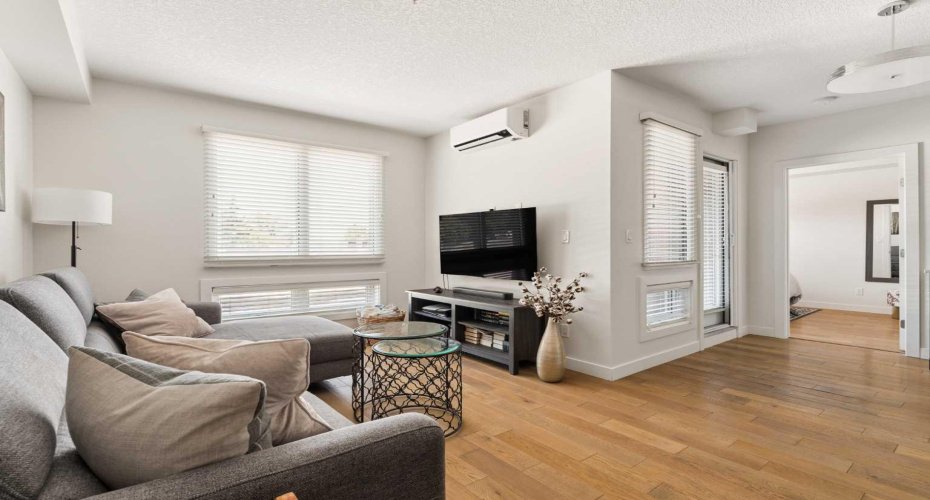 836 Royal Avenue, Calgary, Alberta T2T 0L3, 1 Bedroom Bedrooms, 0 ,1 BathroomBathrooms,Residential,For Sale,Royal,0,A2327214