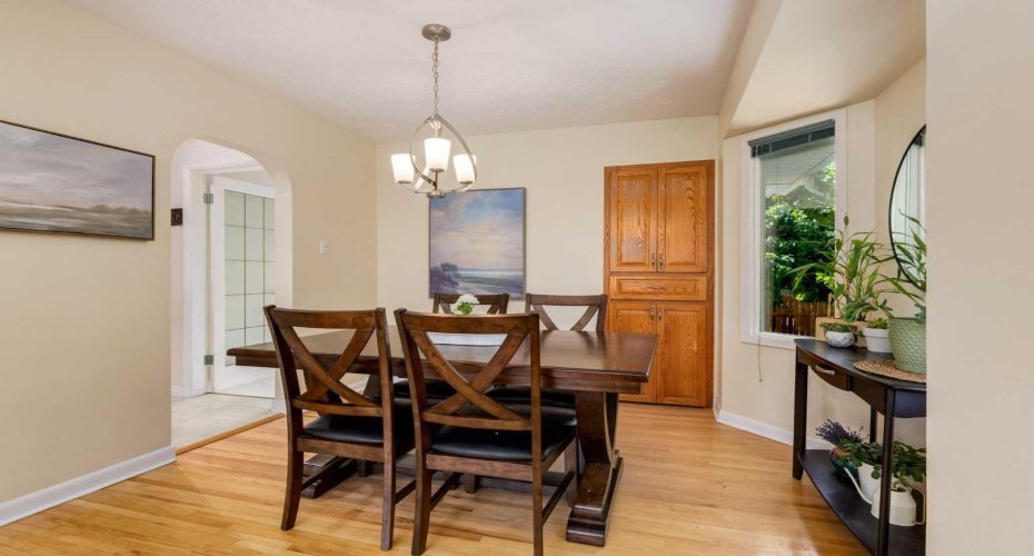 3931 23 Avenue, Calgary, Alberta T3E 0J9, 5 Bedroom Bedrooms, 0 ,2 BathroomBathrooms,Residential,For Sale,23,0,A2327215