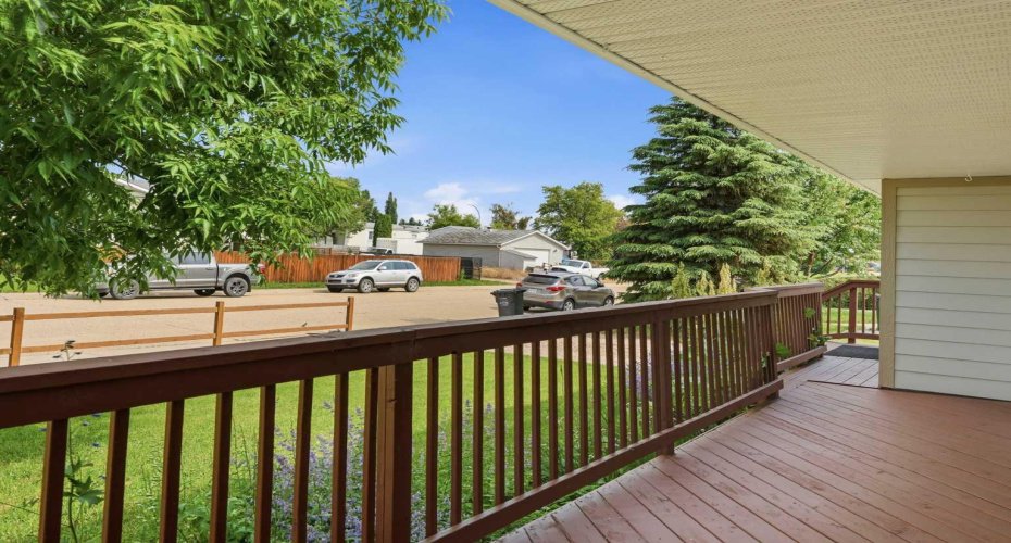 535 Pioneer Drive, Irricana, Alberta T0M 1B0, 3 Bedroom Bedrooms, 0 ,2 BathroomBathrooms,Residential,For Sale,Pioneer,0,A2327256