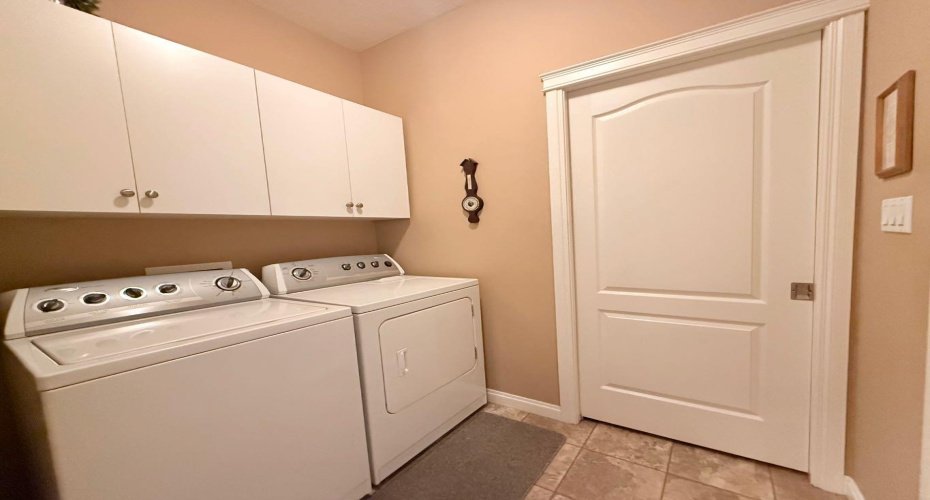 3815 75 Street, Camrose, Alberta T4V 4C1, 3 Bedroom Bedrooms, 0 ,3 BathroomBathrooms,Residential,For Sale,75,0,A2327274