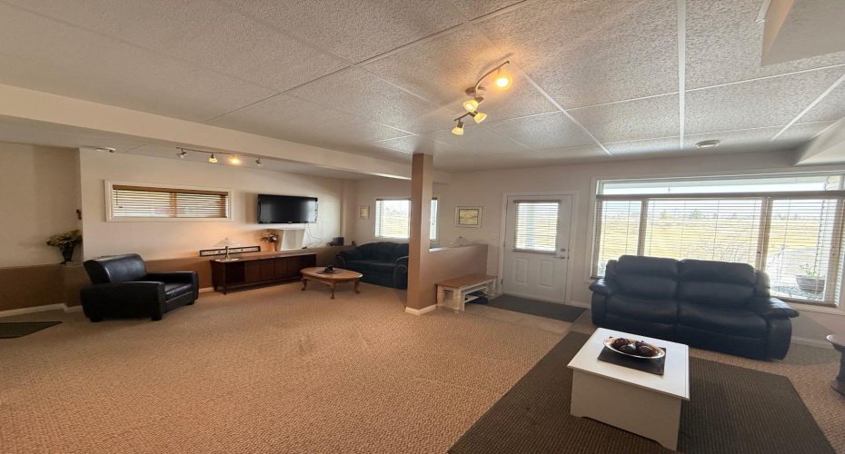 3815 75 Street, Camrose, Alberta T4V 4C1, 3 Bedroom Bedrooms, 0 ,3 BathroomBathrooms,Residential,For Sale,75,0,A2327274